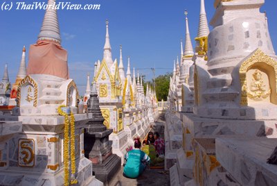 Buddhist cemetary