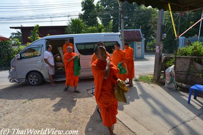 Buddhist monks