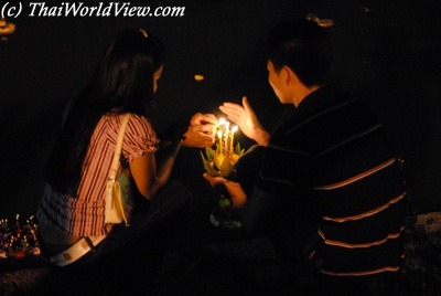 Loy Krathong