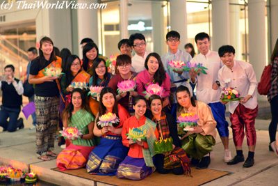 Loy Krathong festival