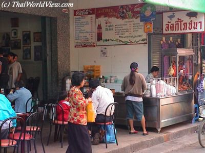 Street restaurant