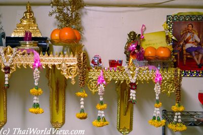 Buddhist altar