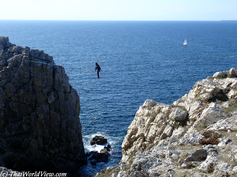 Tightrope walker - Pointe de Pen-Hir