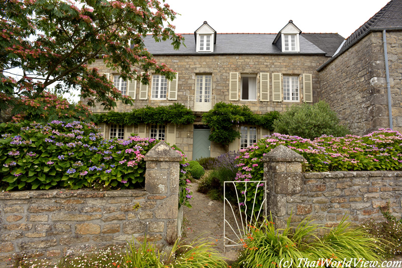 Old house - Pont Croix