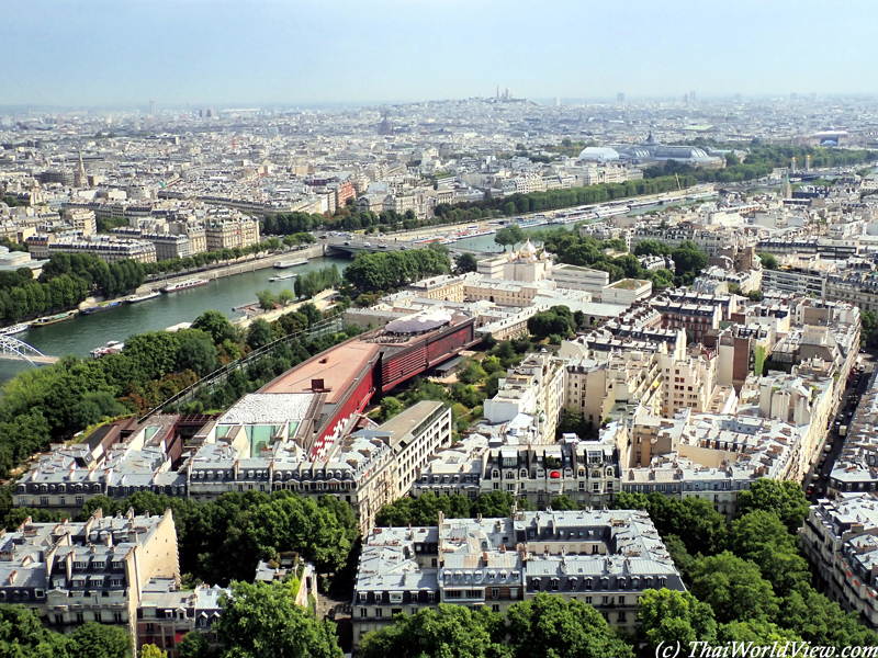 Eiffel Tower - Paris