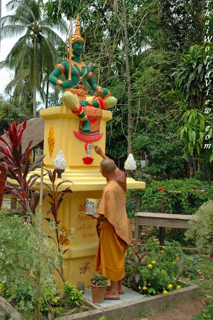 Monk Painter - Wat Suk Natharam - Nongkhai province