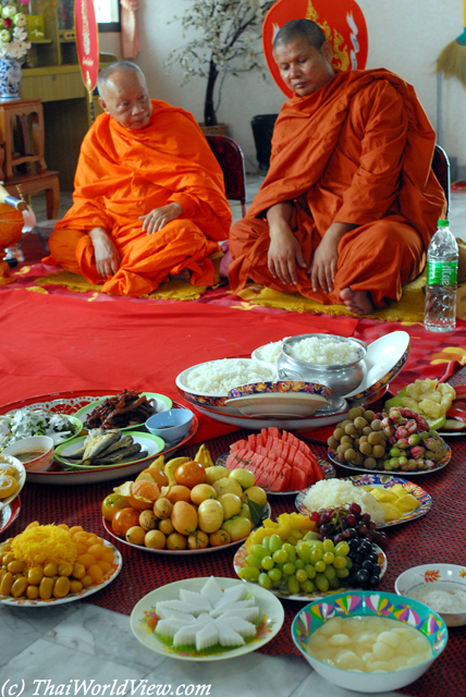 Monks - Nakhon Pathom