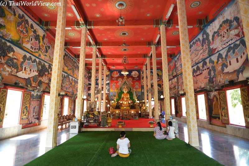 Buddha statue - Ubon Ratchathani