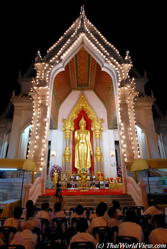 Walking Buddha - Nakhon Pathom
