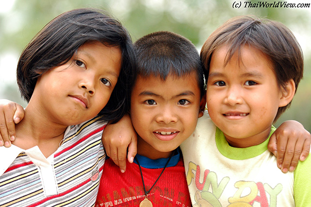 Close friends - Wat Nam Mong - Nongkhai province