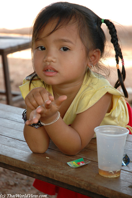 Child - Wat Lam Duan - Nongkhai province