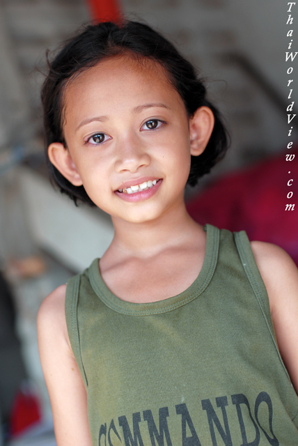 Smiling child - Nakhon Pathom
