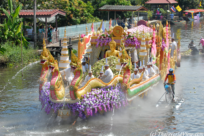 Boat Parade - Bang Phli