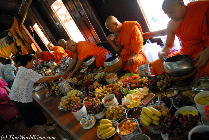 Monks - Nakhon Pathom