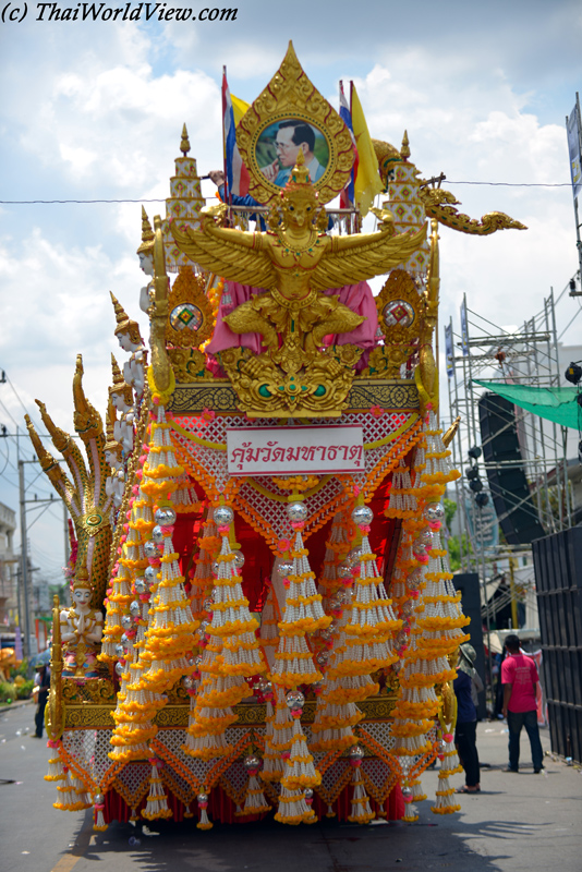 Parade - Yasothon