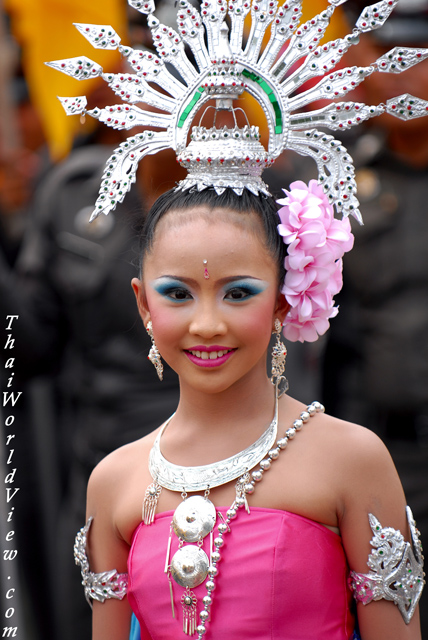 Folk dancer - Ubon Ratchathani