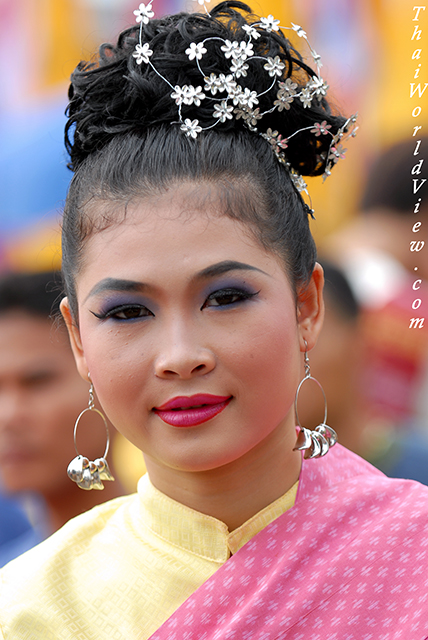 Folk dancer - Ubon Ratchathani