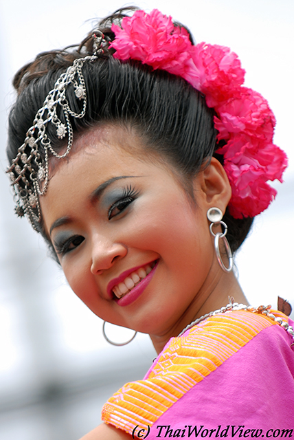 Folk dancer - Ubon Ratchathani