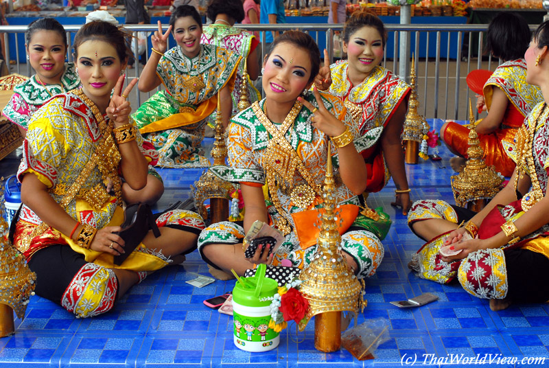 Drama offering - Nakhon Pathom