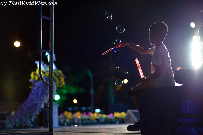 Bubbles - Thon Buri