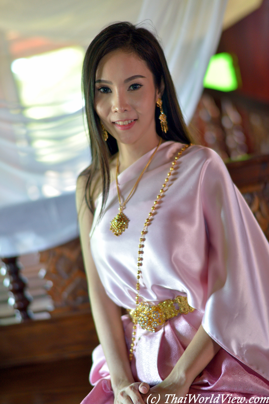 Thai lady - Kanchanaburi