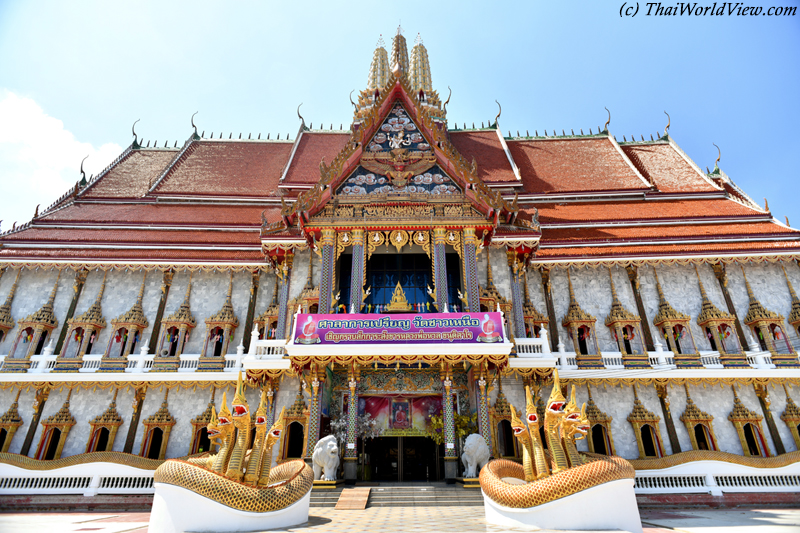 Temple - Wat Chao Nua