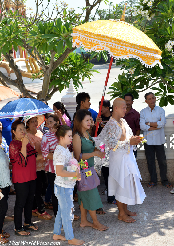 Parade - Wat Chao Nua