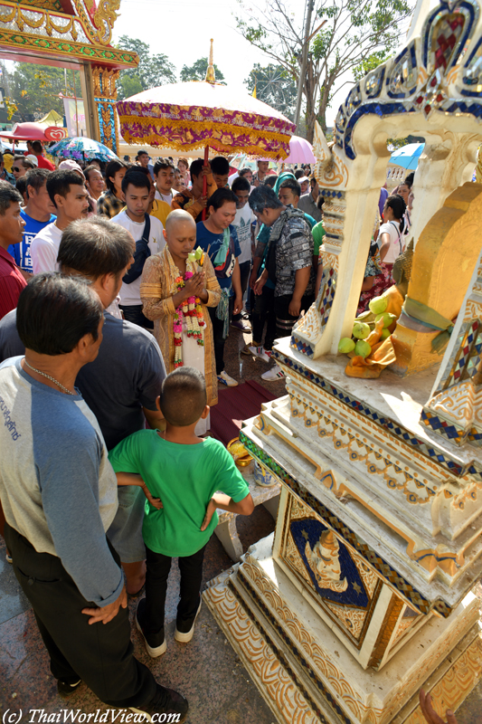 Prayers - Nakhon Pathom