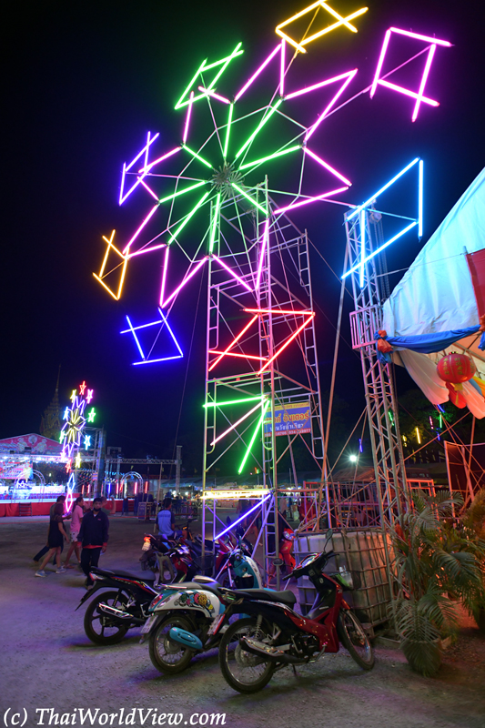 Lights - Wat Sawang Arom