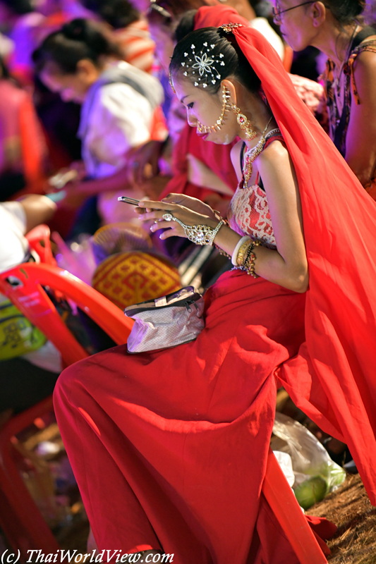 Performer - Wat Lak Si Rat Samoson