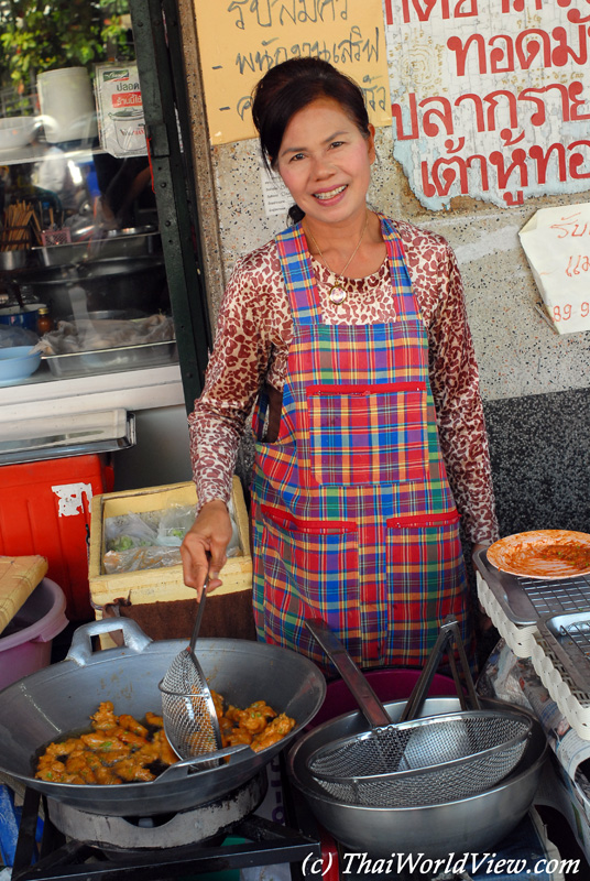 Food seller - Nakhon Pathom