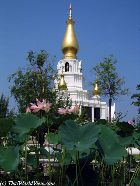 Wat Aran Ban Pot - Sri Chiang Mai