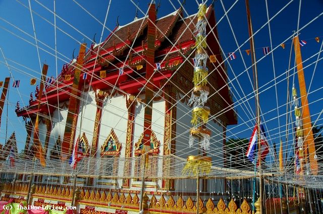 Adorned Thai temple - Wat Meuang Mee - Nongkhai province