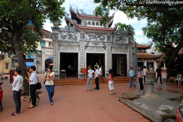 Pagoda - West Lake