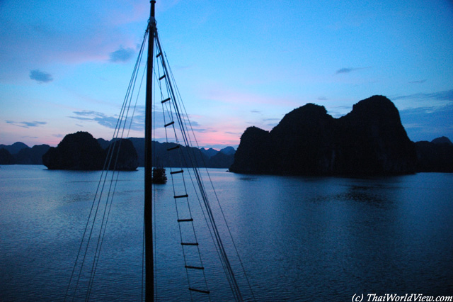 Sunset - Halong Bay