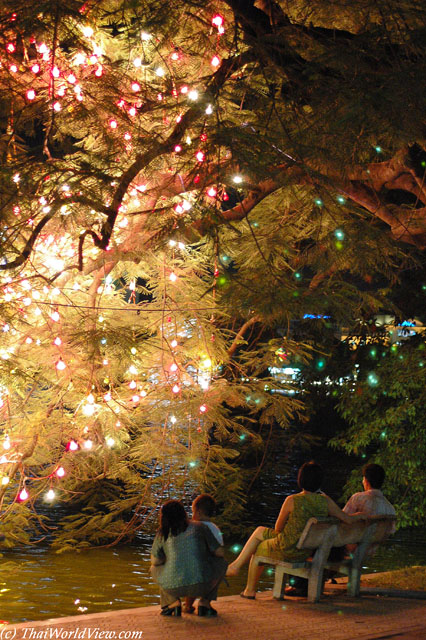 Night illuminations - Hoan Kiem Lake