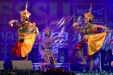 Manorah dancers