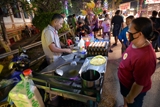 Roti vendor