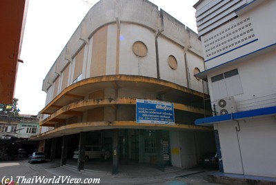 Phet Ekasem theater