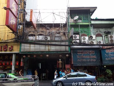 Yaowarat Road