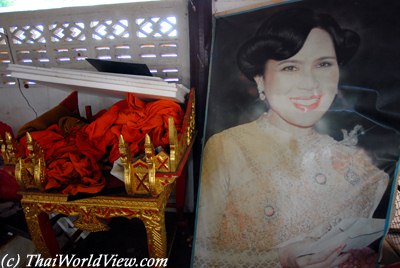 Queen mother of Thailand