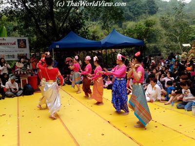 Thai dances