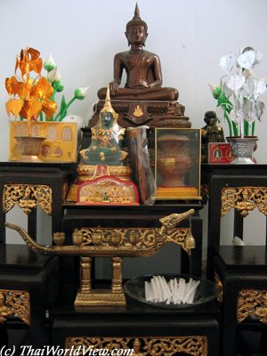 Buddhist altar