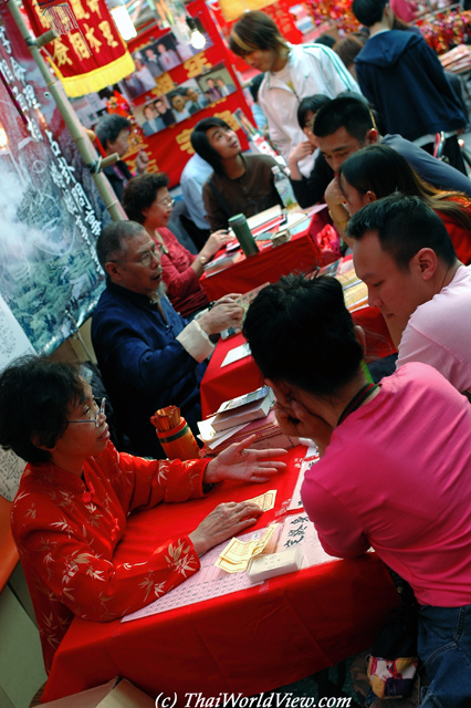 Palm reader - Tai Wai district