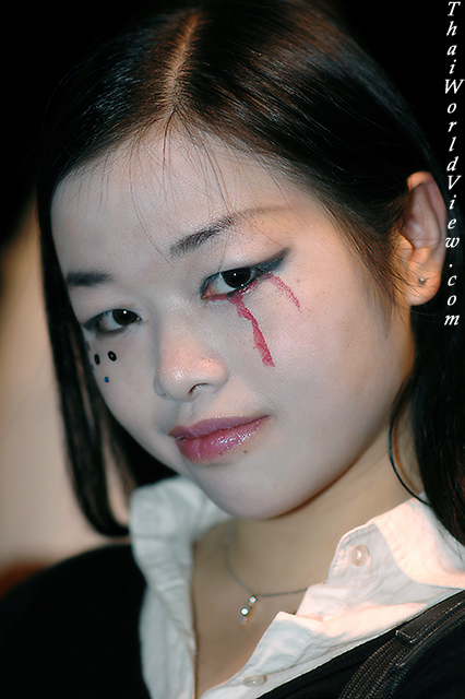 Scary vampire girl - Central district