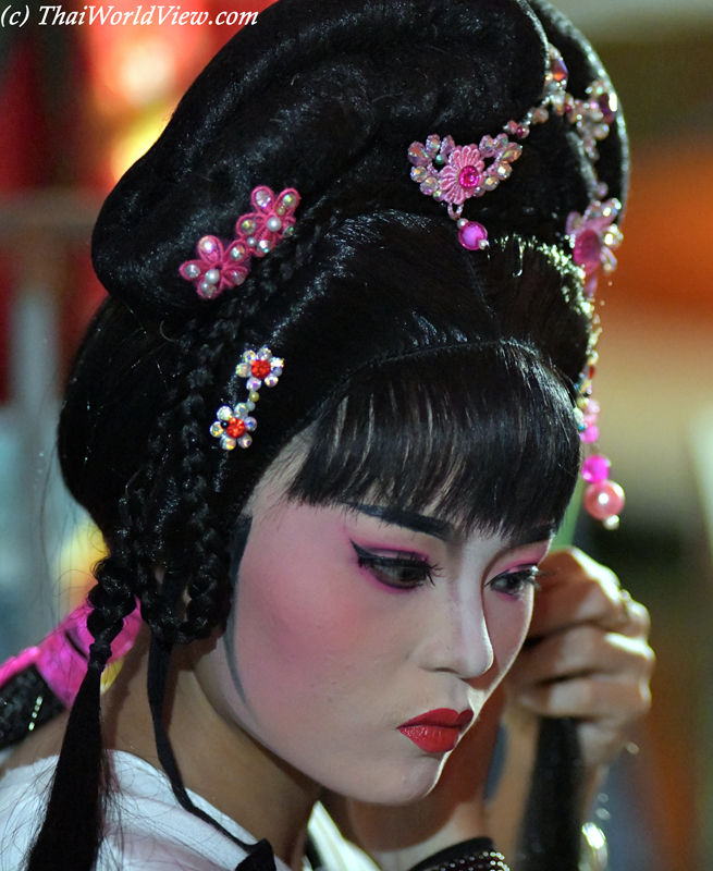 Make up - Hungry ghost festival