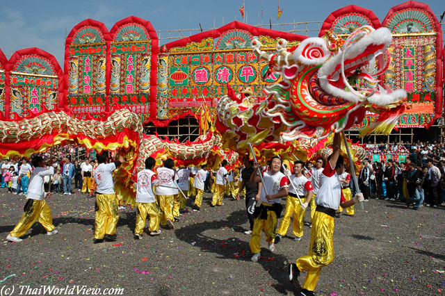 Dragon dance - Sha Kong Wai Ta Tsiu Festival