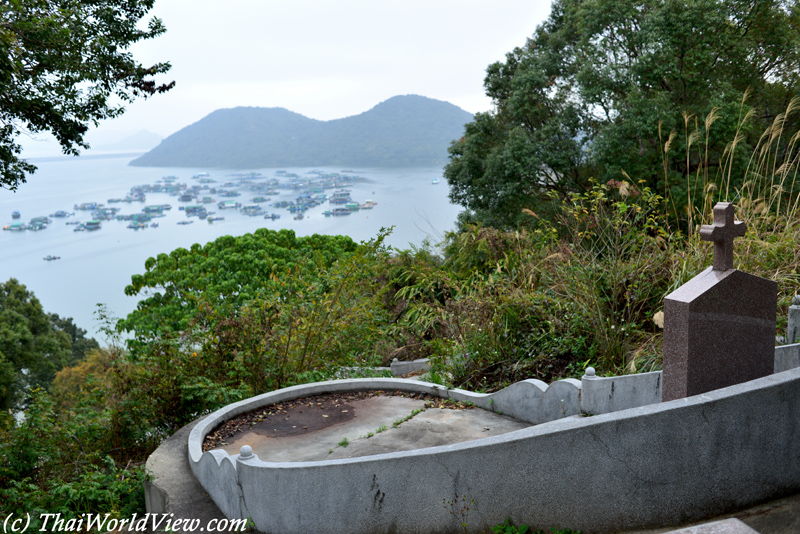 Cemetary - Sam Mun Tsai