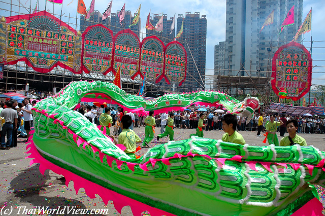 Dragon dance - Tsing Yi