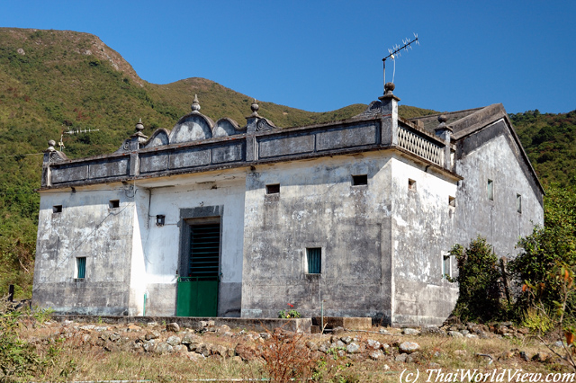 Old house - Kuk Po